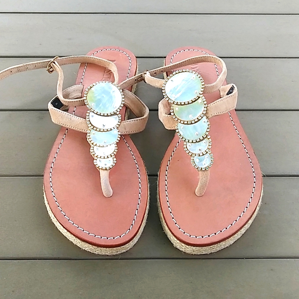 NEW MYSTIQUE Sandals